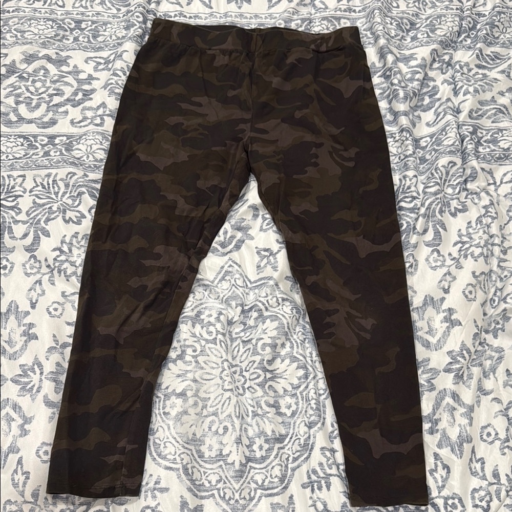 Women's Camouflage Pants